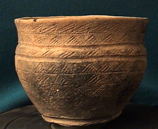 Сосуд андроновской культуры, могильник Карачумсук